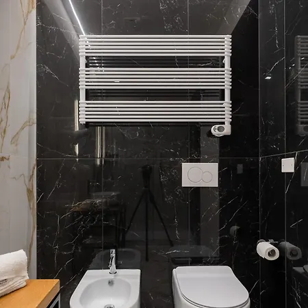 1 Guest house *