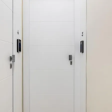 1 ゲストハウス